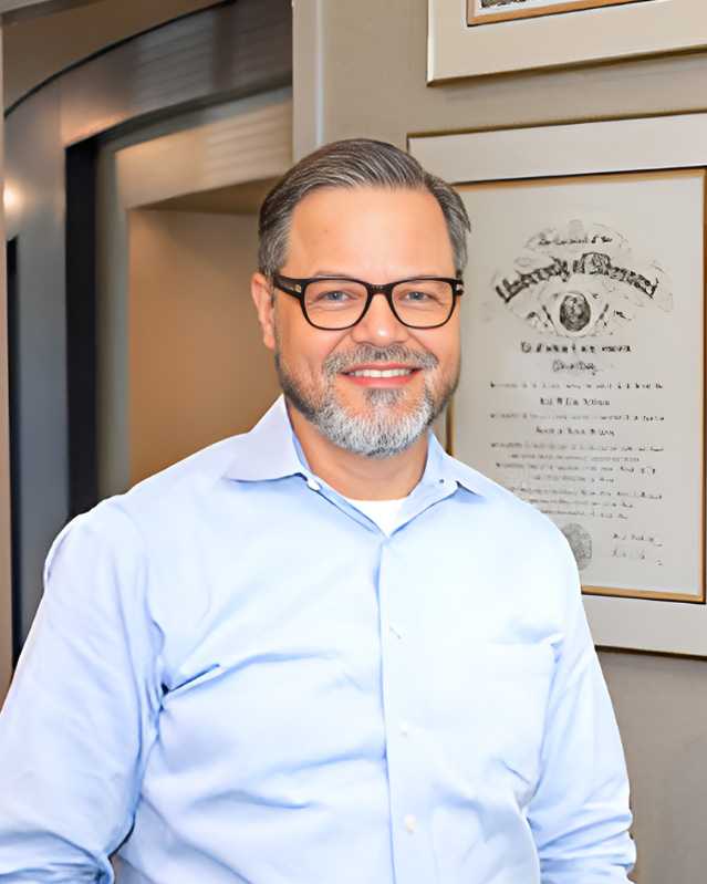 Dr. Kurt Hoffman